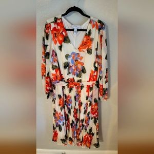 Lane Bryant, Cream and Floral Dress. Size 28W